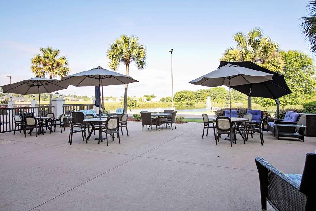 Hampton Inn モートリー エクステリア 写真