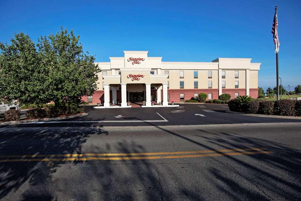Hampton Inn モートリー エクステリア 写真