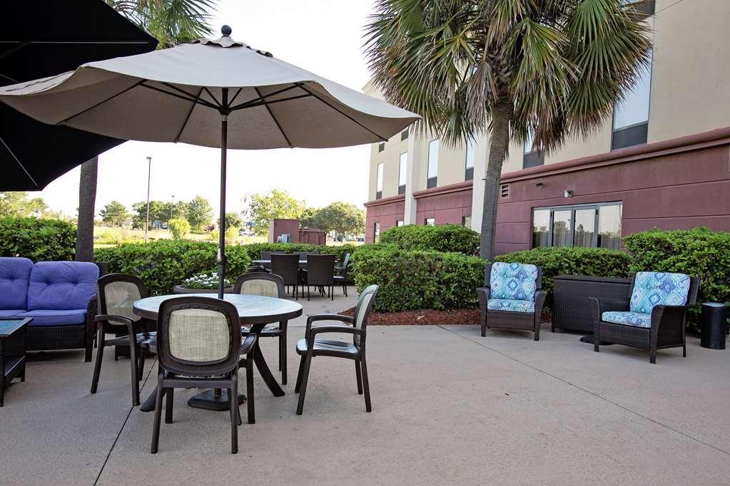 Hampton Inn モートリー エクステリア 写真