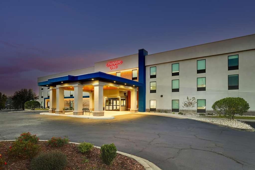 Hampton Inn モートリー エクステリア 写真