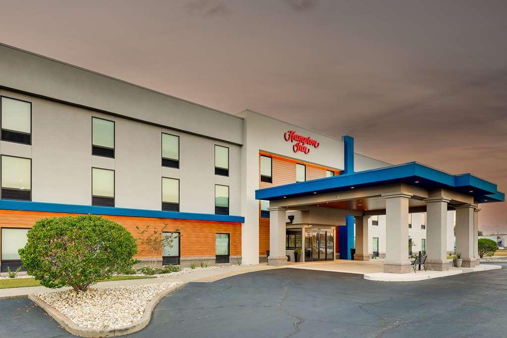 Hampton Inn モートリー エクステリア 写真