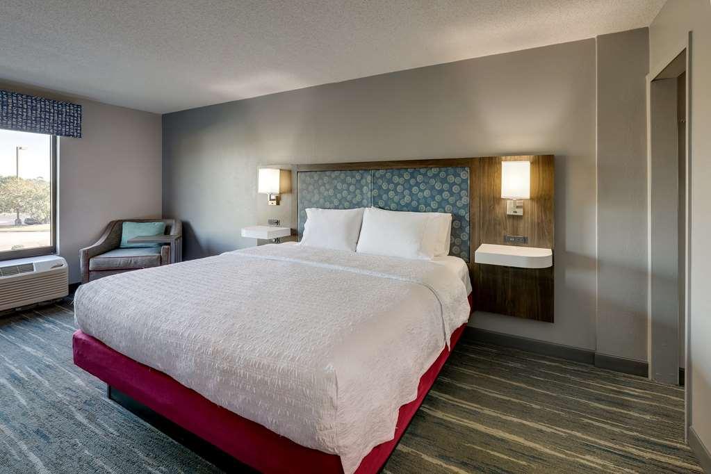 Hampton Inn モートリー 部屋 写真