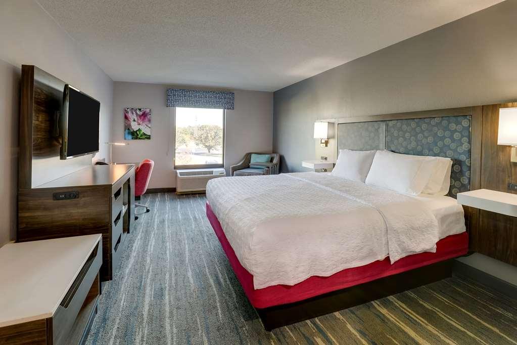 Hampton Inn モートリー 部屋 写真