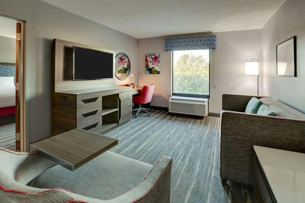 Hampton Inn モートリー 部屋 写真
