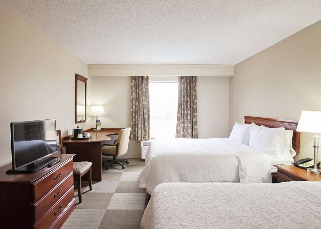 Hampton Inn モートリー 部屋 写真